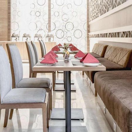 Hotel GranDhika Iskandarsyah Jakarta Exteriör bild