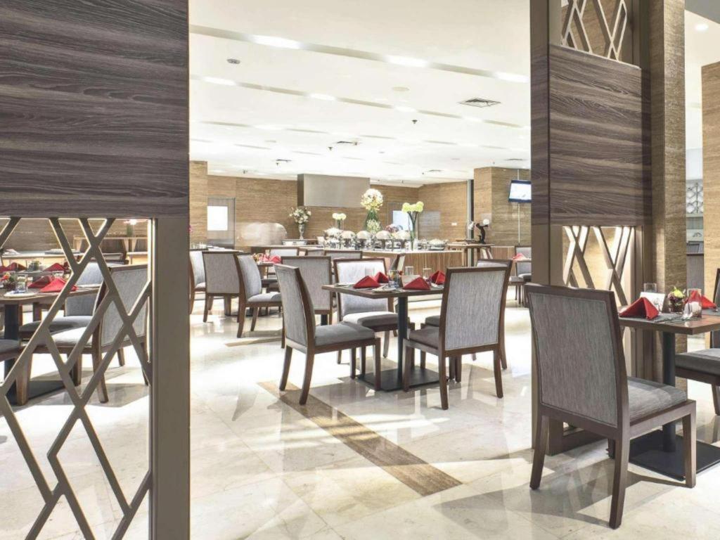 Hotel GranDhika Iskandarsyah Jakarta Exteriör bild