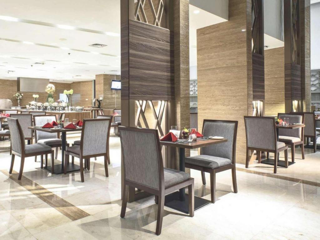 Hotel GranDhika Iskandarsyah Jakarta Exteriör bild