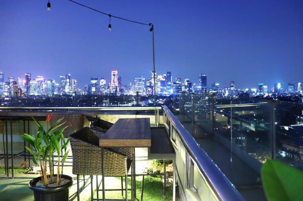 Hotel GranDhika Iskandarsyah Jakarta Exteriör bild