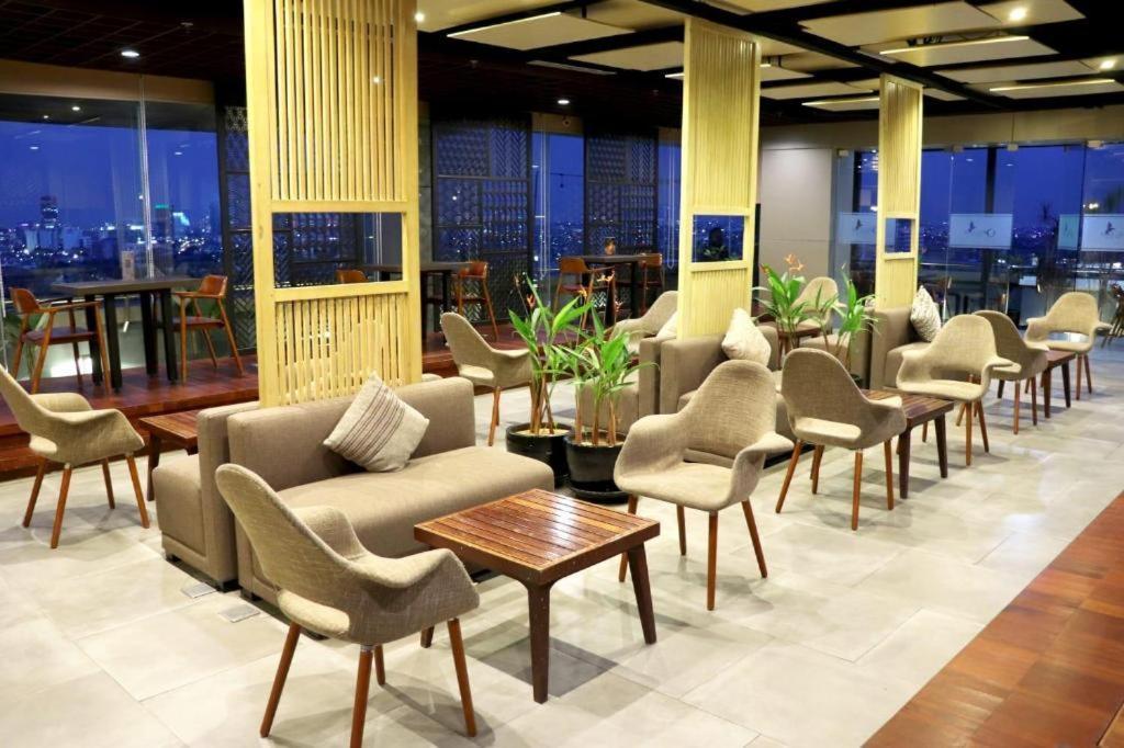 Hotel GranDhika Iskandarsyah Jakarta Exteriör bild