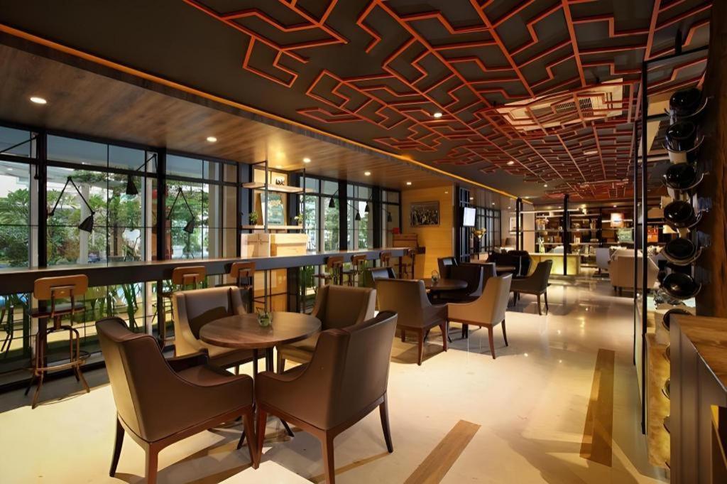 Hotel GranDhika Iskandarsyah Jakarta Exteriör bild