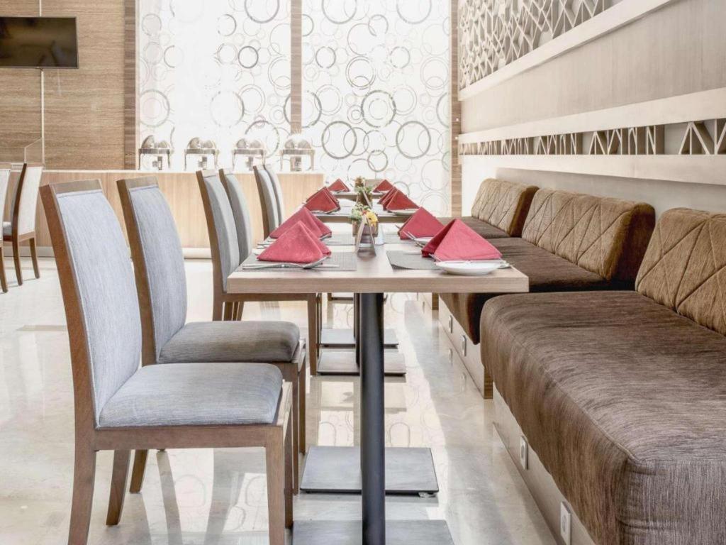 Hotel GranDhika Iskandarsyah Jakarta Exteriör bild