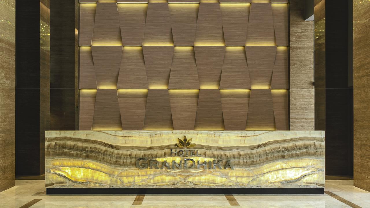 Hotel GranDhika Iskandarsyah Jakarta Exteriör bild