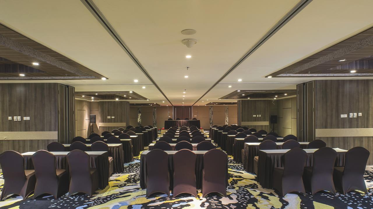 Hotel GranDhika Iskandarsyah Jakarta Exteriör bild