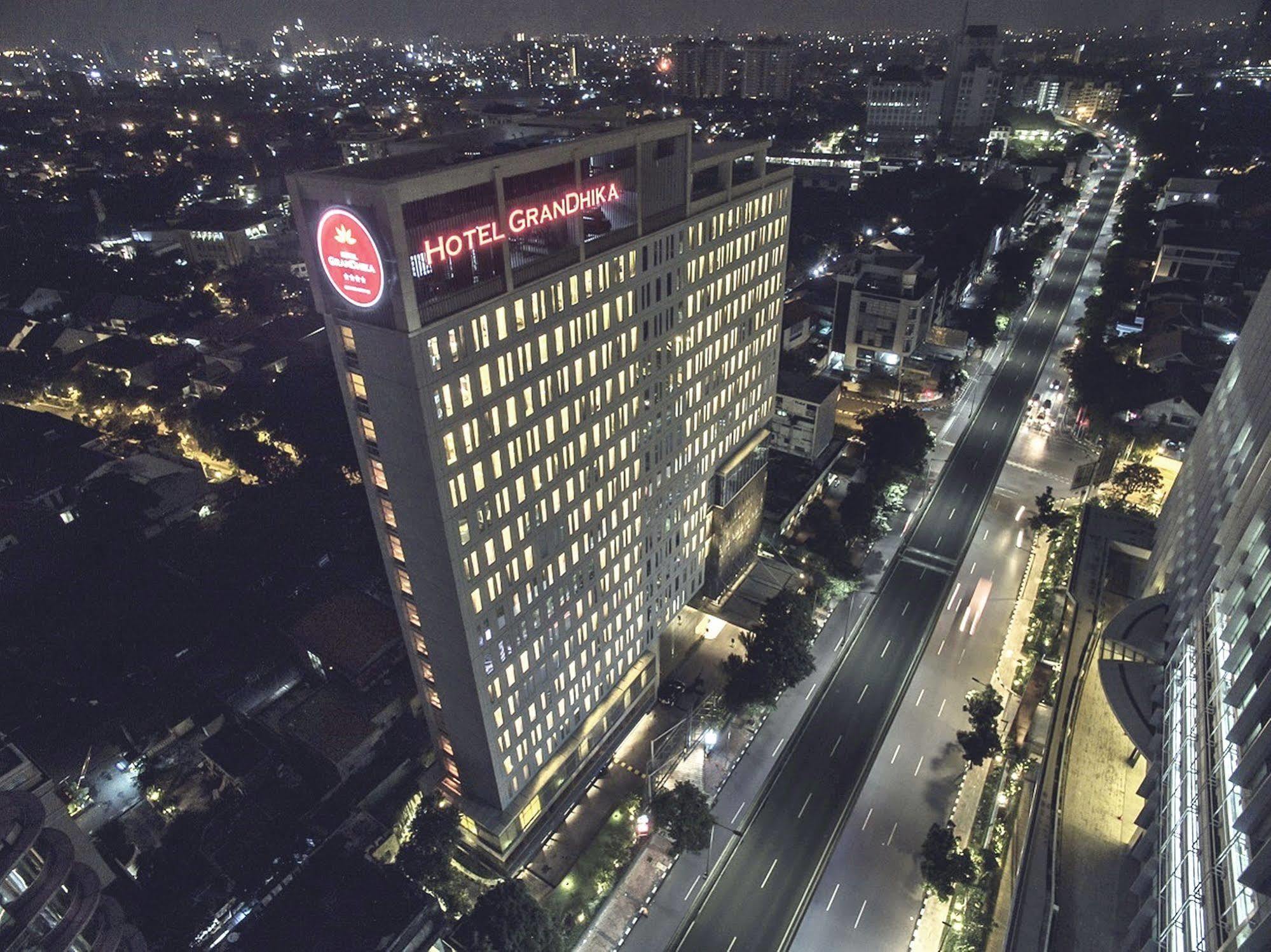 Hotel GranDhika Iskandarsyah Jakarta Exteriör bild